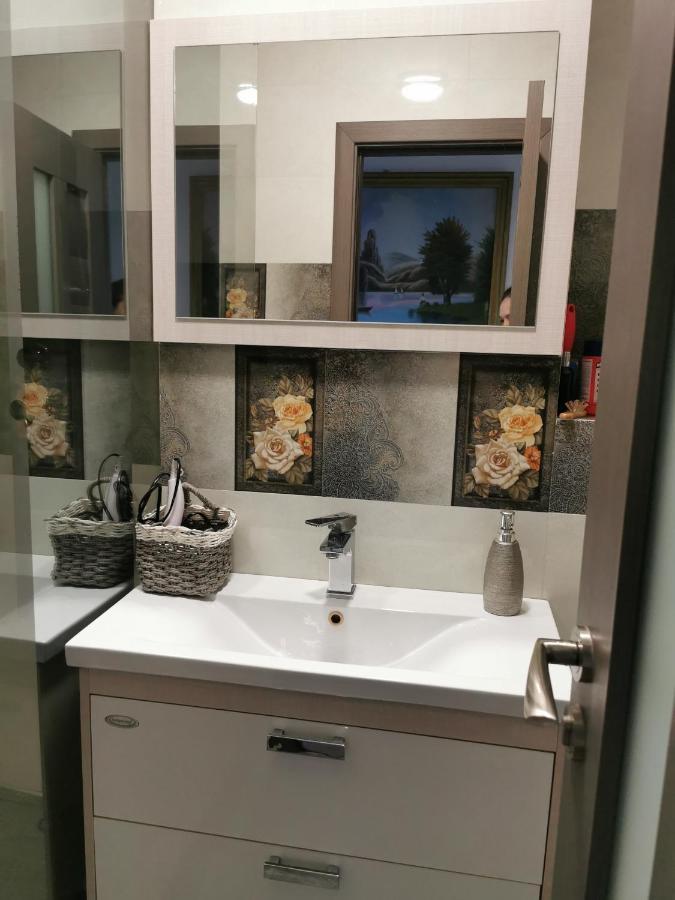 Apartament Maysa クルージュ＝ナポカ エクステリア 写真